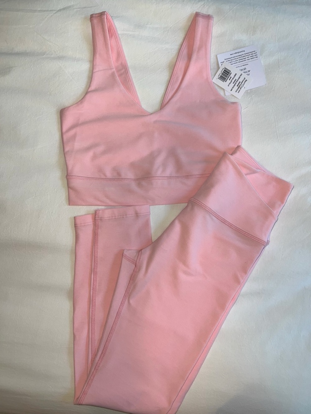 NWOT Beyond Yoga Set in Frosty Pink Heather